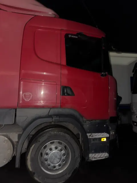 Грузовой тягач седельный SCANIA Р400LA4X2HNA ADR FL, 2015 г.в., г/н Н120АУ761, VIN YS2R4X20002110000, красного цвета, имеются скрытые повреждения ЛКП, на лобовом стекле имеются сколы, тканевая обивка на сидениях, 6 колес на заводских дисках, запасные колеса отсутствуют, должник Чурсин А.А., (Поручение ТУ Росимущества в РО от 20.07.2026 № 61-980-У). Адрес (местоположение): Ростовская область, г. Ростов-на-Дону, пр. 40-летя Победы, д. 113 Г.