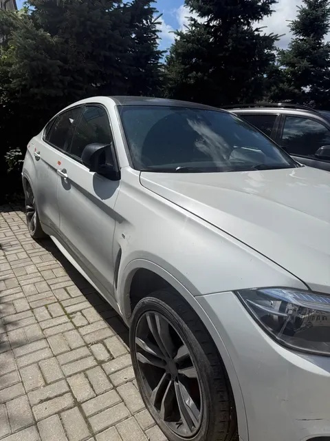 Автомобиль марки BMW X6 XDRIVE30D (002)