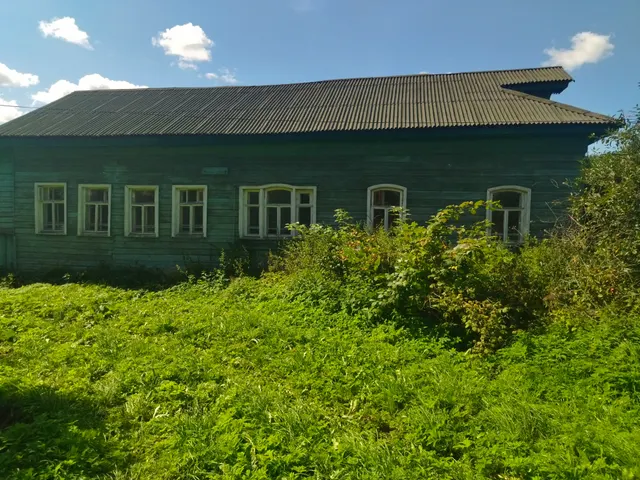 Имущество, находящееся в собственности Ярославской области, расположенное по адресу:  Российская Федерация, Ярославская обл., Ростовский р-н, с. Мосейцево, ул. Труда, д. 39, с земельным участком