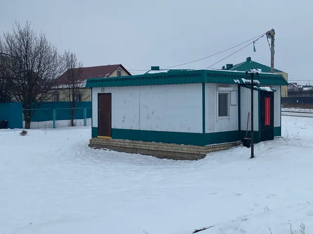 Земельный участок; площадь 400,00 кв.м; расп. по адресу: РТ, Апастовский район, пгт Апастово, ул.Х. Такташ, д.52Д; кад.№ 16:08:020107:193; здание, нежилое - магазин; площадь 37,20 кв.м; расп. по адресу: РТ, Апастовский район, пгт Апастово, ул. Х. Такташ, д.52Д; кад.№ 16:08:020107:230. (1287 (2), Фаттахова Л.Х.). Начальная стоимость  722 755,00 рублей.