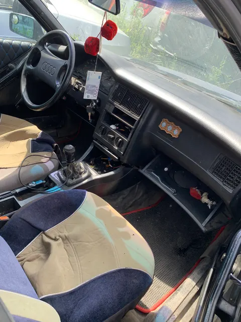 Автомобиль Ауди 80, г/н К248ВУ74, VIN WAUZZZ89ZHA375469, 1987 г.в.