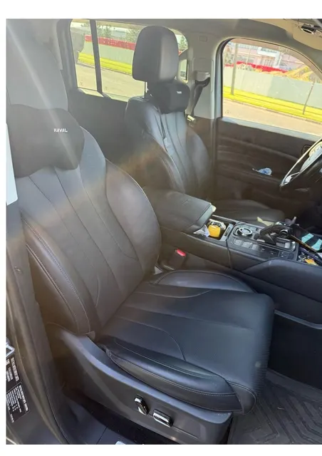 Легковой автомобиль Haval H9, 2024 года выпуска, цвет - серый, государственный номер C957ВА46, идентификационный номер (VIN) LGWFFFA64RJ652035, номер кузова (прицепа) LGWFFFA64RJ652035, номер двигателя 245C3614660, состояние транспортного средства: на ходу, разбиты задняя правая фара, задний бампер и заднее правое крыло. Должник – ООО «Стандарт».