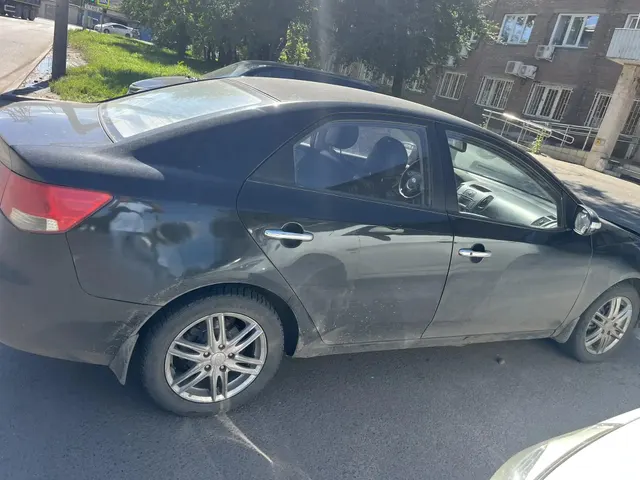 (повторные торги) Легковой автомобиль Kia Forte, 2009 г.в., г/н C297ТС124, VIN KNAFH22139A066527, № кузова KNAFH22139A066527, цвет черный. В рабочем состоянии, в наличии ПТС, ключ. Должник Калинин А.С. Обременения: Залог, запреты на рег. действия. Начальная цена продажи 634549,91 руб. Задаток 96000,00 руб. (пор. 1623)