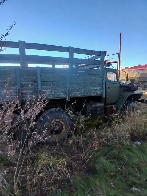 Автомобиль УРАЛ 4320-10