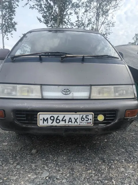 Автомобиль марки “Toyota Lite Ace”, государственный номер М 964 АХ 65
