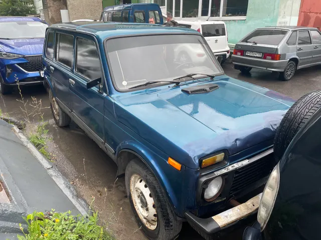 Продажа автомобиля ВАЗ - 21310, 2004 года выпуска