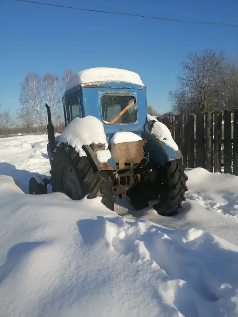 Трактор Т-40 (ключи отсутствуют, документы отсутствуют, техническое состояние не проверялось, пробег не известен). Имущество продается в том виде, в каком оно есть, в случае продажи возврату/обмену не подлежит. За скрытые дефекты имущества Продавец ответственности не несет.