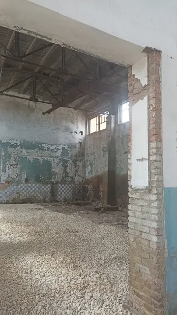Нежилое здание (здание моторного цеха) с кадастровым номером 64:46:010509:87 по адресу :Саратовская область, г.Пугачев, ул. Интернациональная, д.122 ,   с земельным участком с кадастровым номером 64:46:010509:342 по адресу :Российская Федерация, Саратовская область, Пугачевский муниципальный район, городское поселение город Пугачев, город Пугачев, улица  Интернациональная, земельный участок 122/13