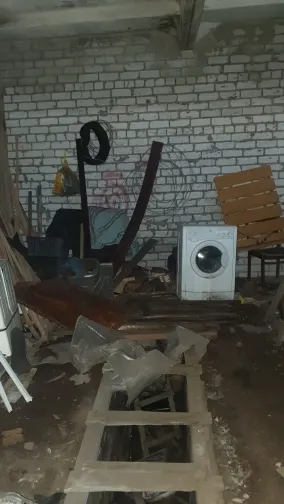 земельный участок, РНФИ П11160024222, кадастровый номер: 73:21:200302:290, площадью 30 кв.м, адрес объекта: Российская Федерация, Ульяновская область, Чердаклинский район, р.п. Чердаклы, ул. Октябрьская, с расположенным на нем объектом недвижимого имущества: помещение гаража кирпичного, РНФИ П12160008312, кадастровый номер: 73:21:200101:659, площадью 23,3 кв.м, адрес объекта: Ульяновская область, р-н Чердаклинский, р.п. Чердаклы, ул. Октябрьская