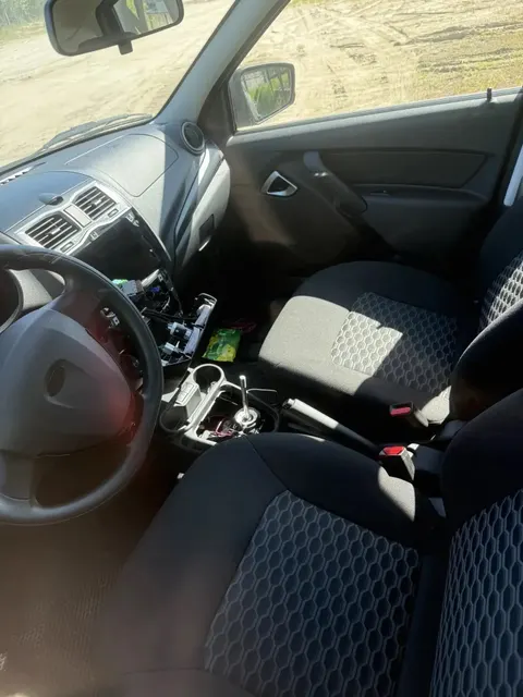 Автомобиль марки "Lada Granta" г.р.з Е791СК89. (ключи и документы отсутствуют, техническое состояние не проверялось, пробег не известен). Имущество продается в том виде, в каком оно есть, в случае продажи возврату/обмену не подлежит. За скрытые дефекты имущества Продавец ответственности не несет.