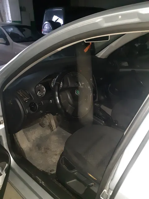 автомобиль SKODA OCTAVIA, год выпуска - 2012, паспорт транспортного средства - 40 НО 375647, регистрационный знак – К632ТК122, идентификационный номер (VIN) – XW8DA11Z3DK230681, модель, номер двигателя – BSE B26115, номер шасси (рама) – ОТСУТСТВУЕТ, номер кузова (кабина, прицеп) - XW8DA11Z3DK230681, цвет кузова – СЕРЕБРИСТЫЙ