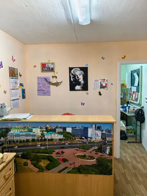 Нежилое помещение, общей площадью 35,7 кв.м., расположенное по адресу: Свердловская область, г. Асбест, пр-т имени В.И. Ленина, здание 29, 2 этаж, номер на поэтажном плане согласно техническому паспорту: № 7. Нежилое помещение находится на втором этаже в здании учебного корпуса, год постройки здания: 1967 г., материал стен: кирпич, количество этажей: 5; помещение электрифицировано, имеет теплоснабжение. Кадастровый номер здания, в котором находит помещение: 66:34:0502029:556