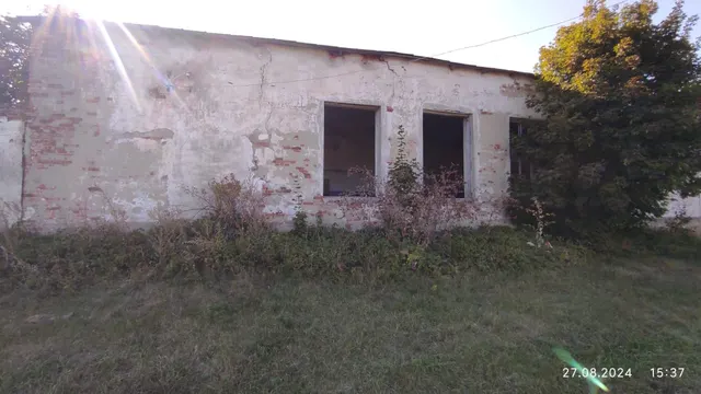 земельный участок площадью 1836 кв.м. с кадастровым номером 68:15:0901007:67 (РНФИ П11680005029) с расположенным на нем объектом недвижимого имущества - дом культуры с кадастровым номером 68:15:0901007:34 (РНФИ П12680002437), по адресу: Местоположение установлено относительно ориентира, расположенного в границах участка. Почтовый адрес ориентира: Тамбовская область, р-н Рассказовский, с. Осиновка, ул. Центральная, 15