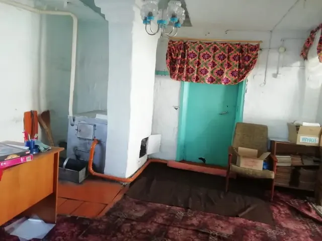 Здание библиотеки 62,4 кв.м. с земельным участком 133,00 кв.м. местоположение: Кемеровская область - Кузбасс, Гурьевский муниципальный округ, д. Кулебакино, ул.Советская,50