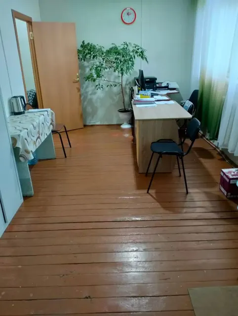 Нежилое помещение, общей площадью 33,60 м2, кадастровый №80:01:080101:2063, по адресу: Забайкальский край, Агинский муниципальный район, городское поселение «Новоорловск», пгт.Новоорловск, д.9, пом.5