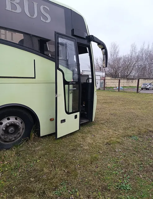 Автобус VOLVO MISTRAL 70, 2000 г.в., VIN YV3R2A11XYA008158 (Годные остатки).