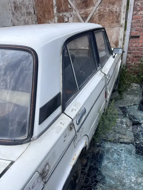 А/м ВАЗ 2106, г/н М953КР30, г/в 1996, VIN XTA210600T3614923, цвет белый. 1 шт.