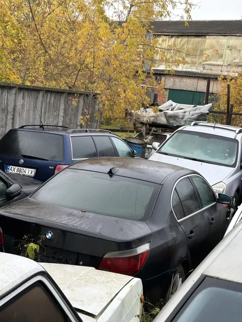 Годные остатки: транспортные средства, 7 штук