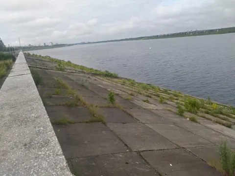Сооружение площадью застройки 3353,6 кв.м. с кадастровым номером 70:21:0100056:495, расположенное по адресу: Томская область, г. Томск, ул. Набережная Томи, д. 29, строен. 1.