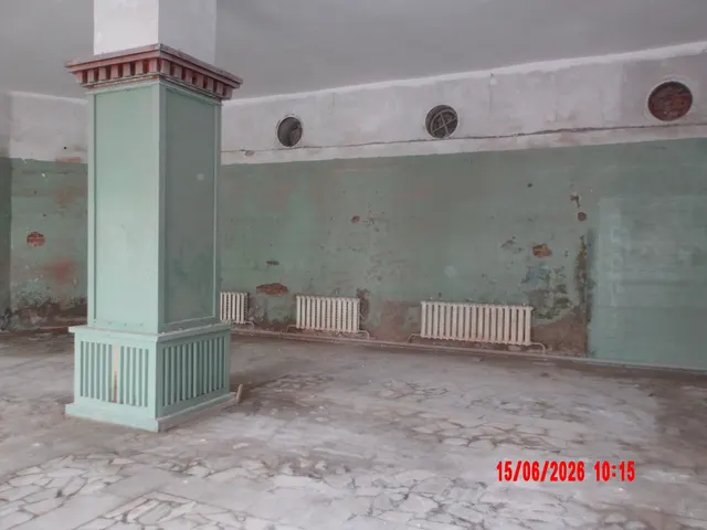 нежилое здание – Гостиный двор № 5 общей площадью 492,7 кв. метров с кадастровым номером 44:26:021604:113 (реестровый номер П124400339У), расположенное по адресу: Костромская область, городской округ город Галич, г. Галич, площадь Революции Гостиный двор № 5, верхние торговые ряды)