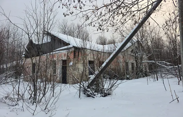 Государственное имущество, находящееся в собственности Республики Коми, расположенное по адресу: Республика Коми, г. Сосногорск, пгт. Войвож, ул. Больничная, д. 4а, строен. 5,  с земельным участком