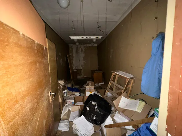 Помещение площадью 15,80 кв.м. адрес (местонахождение) объекта: 671719, Бурятия Респ, Северо-Байкальский р-н, Кичера пгт, Центральная ул, дом № 1