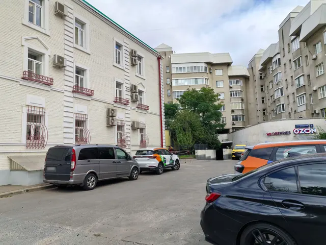 Аукцион в электронной форме на право размещения некапитального объекта - плоскостной парковки по адресу: Большой Полуярославский пер., д. 14, площадью 296 кв.м