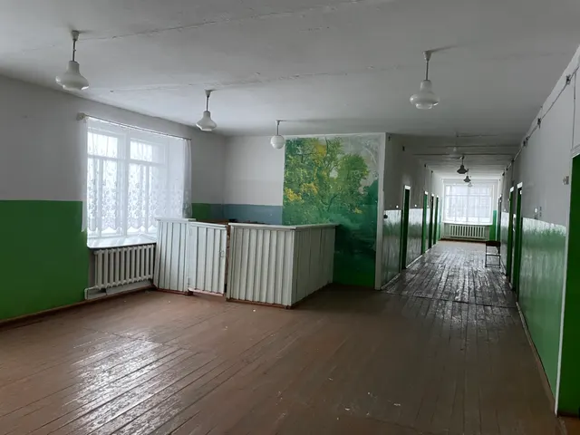 Здание фельдшерско-акушерского пункта, по адресу: Курганская область,  Белозерский район,  с. Боровское,  ул. Советская, д. 35