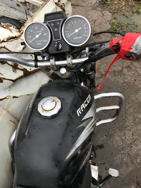 Реализация по прямому назначению: 1.Мотоцикл Suzuki Lets 2 без рег.знака, VIN H1GYCJL6XRJ002026, (документы и ключи отсутствуют). 2.Квадроцикл MOTORLAND 125 WILD BASIC, (отсутствуют документы, ключи). 3.Мотоцикл марки ИЖ 7107 (Планета-5), без ГРЗ ( документы,ключи отсутствуют). 4.Мотоцикл марки "Райсер, без ГРЗ 2015 г.в, VIN:Z9RM32031F0500669 (цвет черный, ключи, документы в наличии).