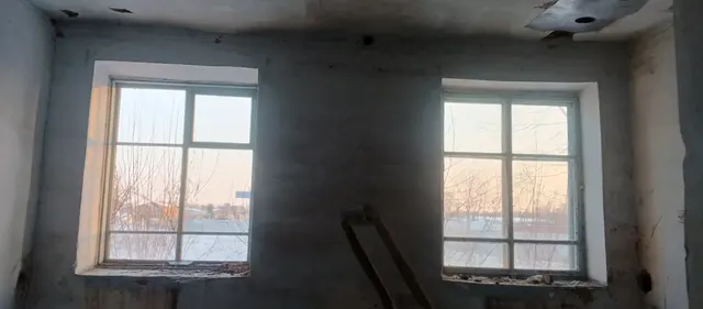 Нежилое здание (1963 года, кирпичное, одноэтажное, площадью 163,1 кв.м,  кадастровый номер 72:06:0101005:67) с земельным участком (площадью 4054 кв.м, кадастровый номер 72:06:0101005:169)тю