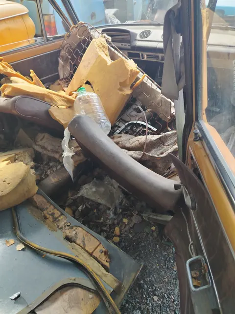 Автомобиль ВАЗ 2101 без государственного регистрационного знака желтого цвета