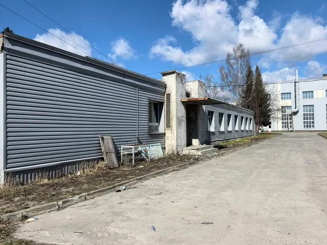 Нежилое помещение площадью 197 кв. м, кадастровый номер 54:35:092425:3689. Местонахождение: Новосибирская обл., г. Новосибирск, ул. Варшавская, д. 1. (арест).