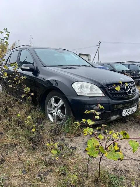 Автомобиль "Мерседес-Бенц ML 280 CDI"