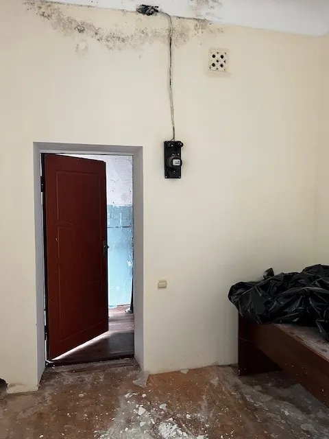 Объект аренды, площадь 20,90 кв. м., номера на поэтажном плане 1 этажа: 5, адрес (местонахождение) объекта: Российская Федерация, Республика Северная Осетия - Алания, Дигорский район, г. Дигора, ул. Сталина