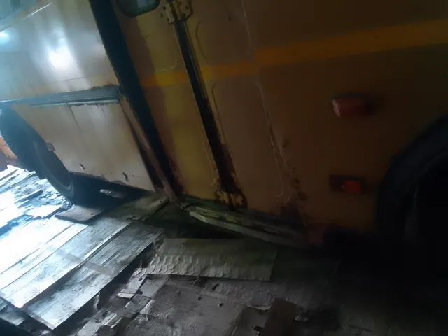 Автобус для перевозки детей ПАЗ 32053-70, 2015 года выпуска, модель, № двигателя 523420 F1002713, цвет кузова (кабины, прицепа) желтый, идентификационный номер (VIN) X1M3205BXF0002027, паспорт транспортного средства 52 ОК 462374 выдан 13 июля 2015 года, государственный регистрационный знак К006ВТ159