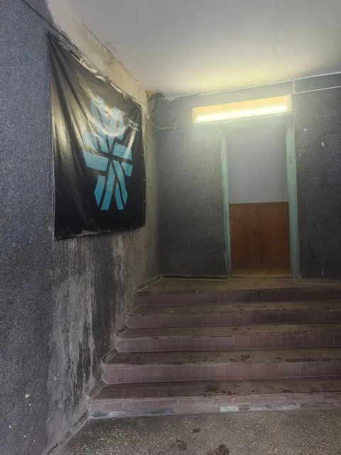 Помещение № V, назначение: нежилое, площадь 14,0 кв.м., этаж: 1, кадастровый номер: 61:48:0030509:2998, местоположение: Ростовская область, г. Волгодонск, ул. 50 лет СССР, д.4