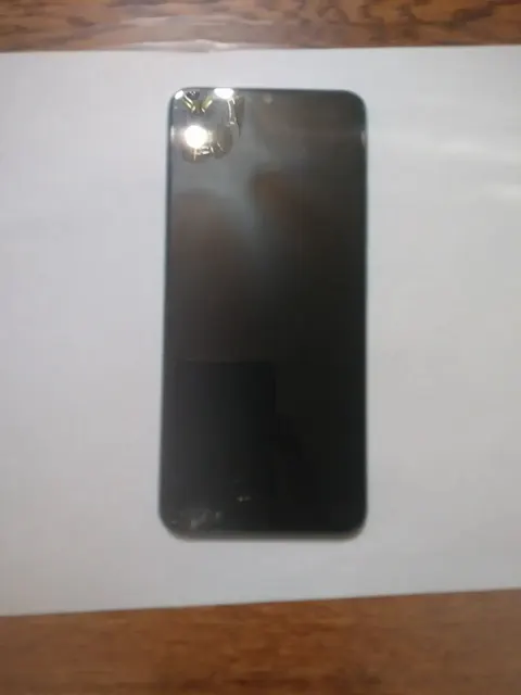 Сотовый телефон марки Техно Спарк (Tecno Spark) — 1 шт.