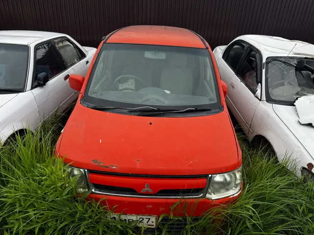 Автомобиль марки Mitsubishi eK-Wagon,г/н А411МР27, 2007 г.в.,№ кузова Н82W0301407..цвет  красный