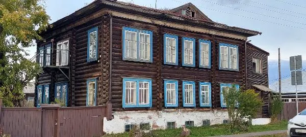 Нежилое здание, кадастровый номер 24:47:0010303:144 с земельным участком, кадастровый номер 24:47:0010303:381