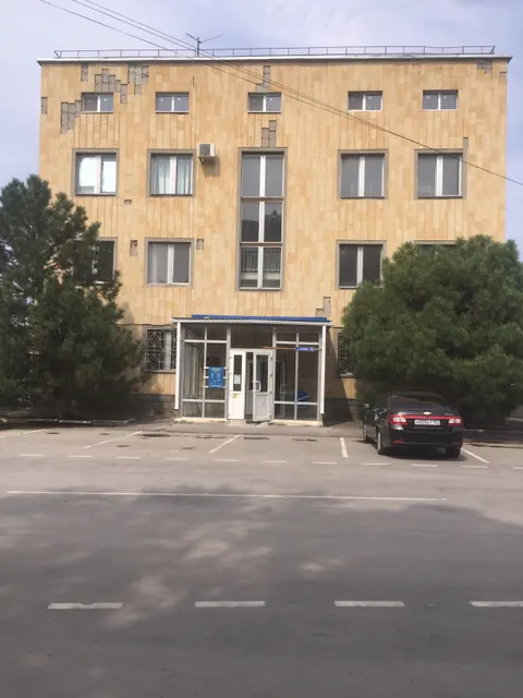 нежилое помещение  площадью283,8 кв. м с к.н. 61:31:0110363:221 по адресу: Ростовская область, Пролетарский район, г. Пролетарск, ул. Ленина, д. 63, пом. 42,43,44,45