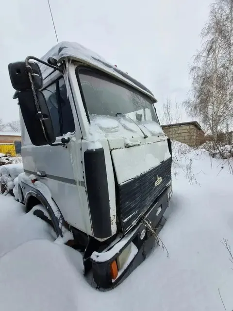 (повторные торги) Транспортное средство МАЗ 642208-028, 2004 г.в., г/н С557ЕТ124, VIN УЗМ64220840003176, № шасси (рамы) УЗМ64220840003176., цвет белый. Идентификационные номера не сверялись, рабочее состояние не проверялось, автомобиль закрыт, ключи и документы отсутствуют. Должник Борзых Е.А. Обременения: Арест, запреты на рег. действия. Начальная цена продажи 475150,00 руб. Задаток 72000,00 руб. (пор. 1890)