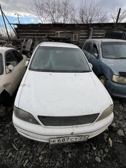 Автомобиль марки Toyota Vista Ardeo, К687СТ27 г/н, 2000 г.в, № кузова ZZV500031897, цвет белый