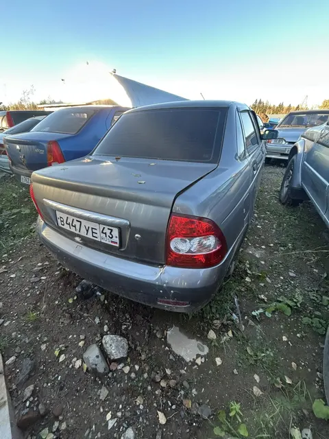 Транспортное средство ВАЗ-210703 LADA PRIORA, г/н В447УЕ43, VIN: ХТА21703080065433, 2007 г.в., установлено ручное управление педалями сцепления, тормозной системы, двери с внутренней стороны разукомплектованы, с ключом, документы СТС и ПТС изъяты, рабочее состояние не проверялось (Уведомление №3292 К от 22.12.2025 г.)
