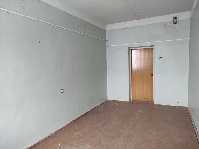 Нежилое помещение с кадастровым номером 37:08:050307:369, площадью 16,9 кв.м., расположенное по адресу: Ивановская область, р-н Комсомольский, г. Комсомольск, ул. Люлина, д. 16, пом. 68 (3 этаж, лит.А)