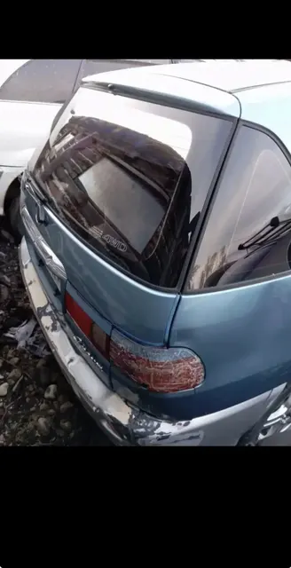 Автомобиль марки Toyota Ipsum ,г/н В352ТА27 , № кузова SXM150046300,отсутствует передний бампер,потертости по корпусу