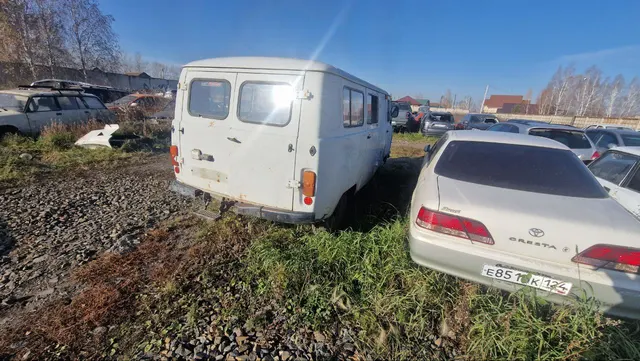 Автомобиль УAЗ без г/н, 2002г.в., VIN XTT39625220035413, комплектность и состояние  не проверялась данное имущество обращено в доход государства, находится в Емельяновском районе (Документы отсутствуют)