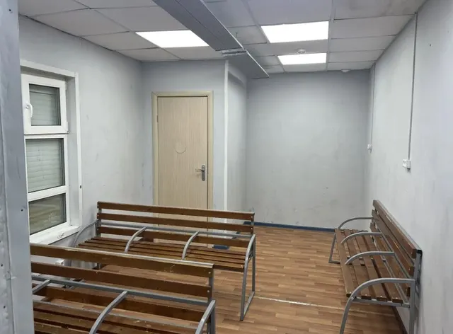 Право заключения договора аренды торговой площади 8,2 кв.м. муниципального имущества теплая автобусная остановка «Магазин», расположенная по адресу: Республика Саха (Якутия), г. Якутск, ул. Алымова (в сторону города)