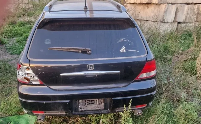 Автомобиль Honda Avancier, 2001г.в., № кузова ТА41100024, Ржавчина по кузову, местами отходит шпатлевка. Частично разукомплектовано подкапотное пространство, (отсутствует двигатель) и салон данное имущество обращено в доход государства Автомобиль находится в посёлке Бор Туруханского района (Документы отсутствуют)-30% Автомобиль находится в залоге