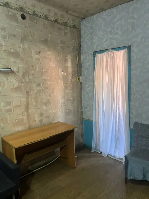 Часть нежилого помещения площадью 50,4 кв. м., кадастровый номер: 93:36:0010108:1313, расположенного по адресу: 286154, Российская Федерация, Донецкая Народная Республика, городской округ Макеевка, город Макеевка,  Горняцкий внутригородской район,  улица Кирова, дом 17А.