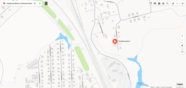 Доля в праве общей долевой собственности (5/12 доли) на жилое здание «жилой дом» площадью 68,6 кв.м., кадастровый номер 43:43:311102:156, расположенное по адресу: Кировская область, Котельничский район, г. Котельнич, ул. Базовая, д. 1